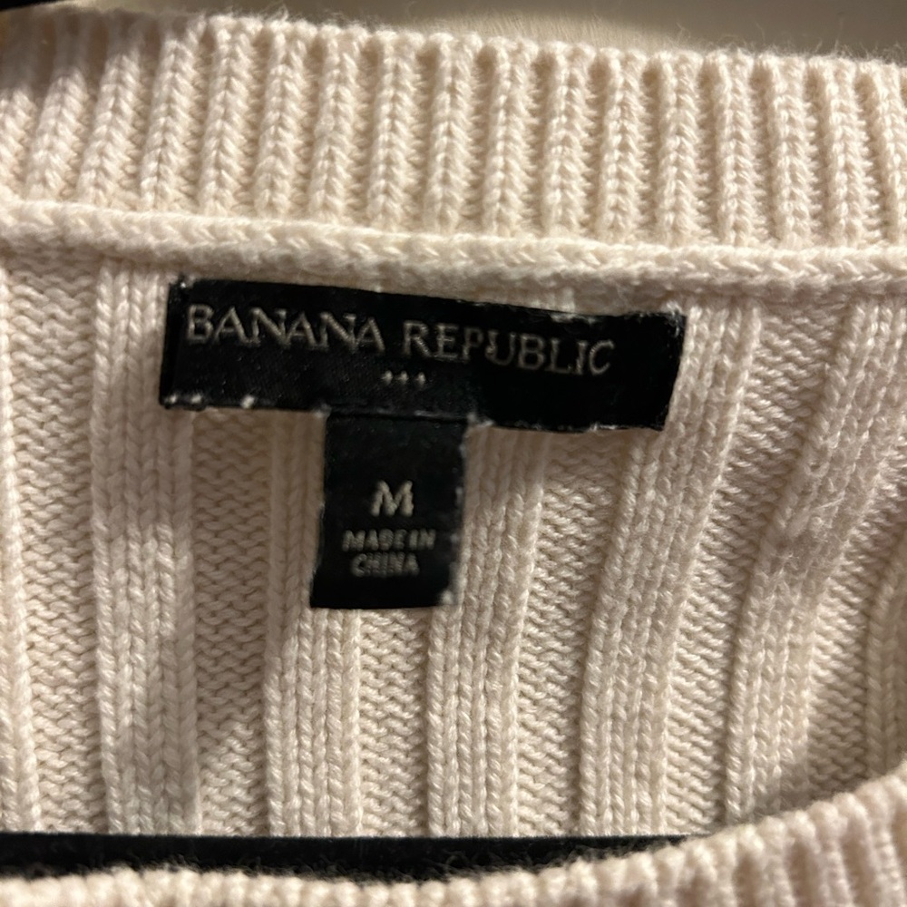 Banana Republic Cream Fisherman Cable Knit Sweater Womens M - Picture 2 of 5